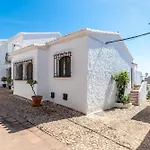 Olivo De Capistrano *