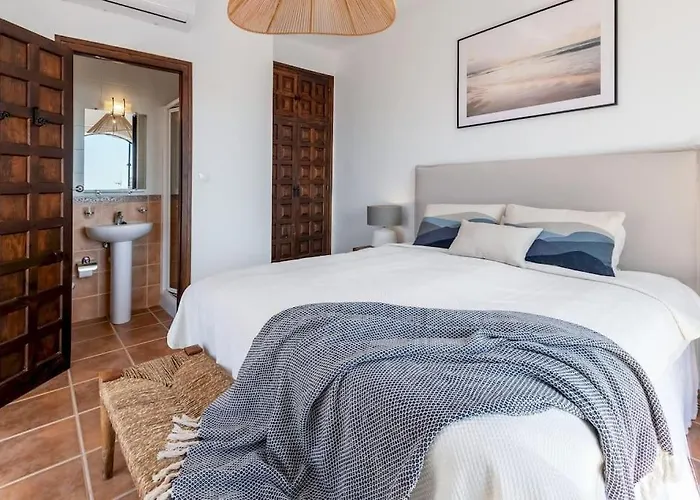 Willa Olivo De Capistrano *