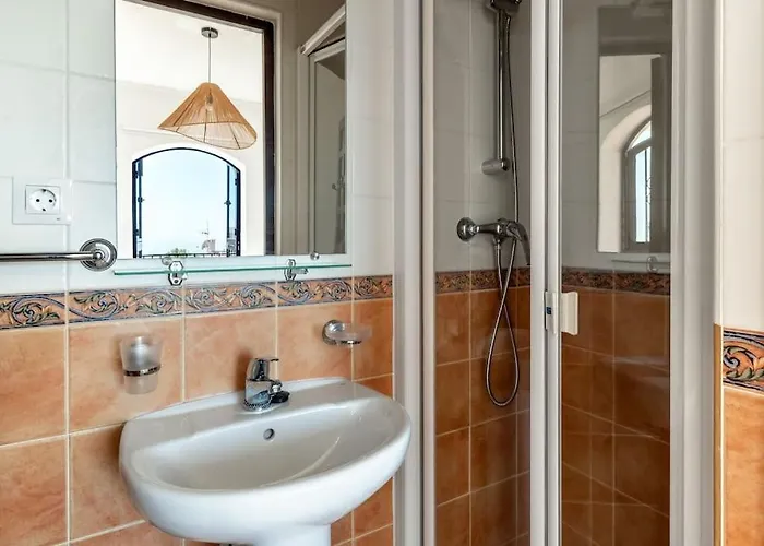 فيلة Olivo De Capistrano نيرخا