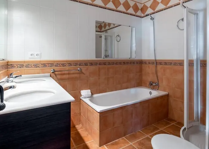 Olivo De Capistrano * نيرخا