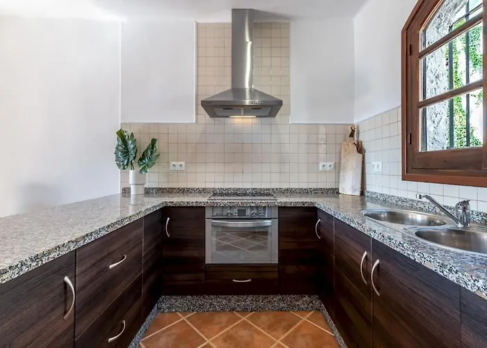 Olivo De Capistrano فيلة نيرخا