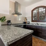 Vila Olivo De Capistrano Nerja